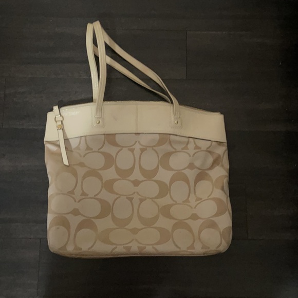 Coach tote - Picture 2 of 2